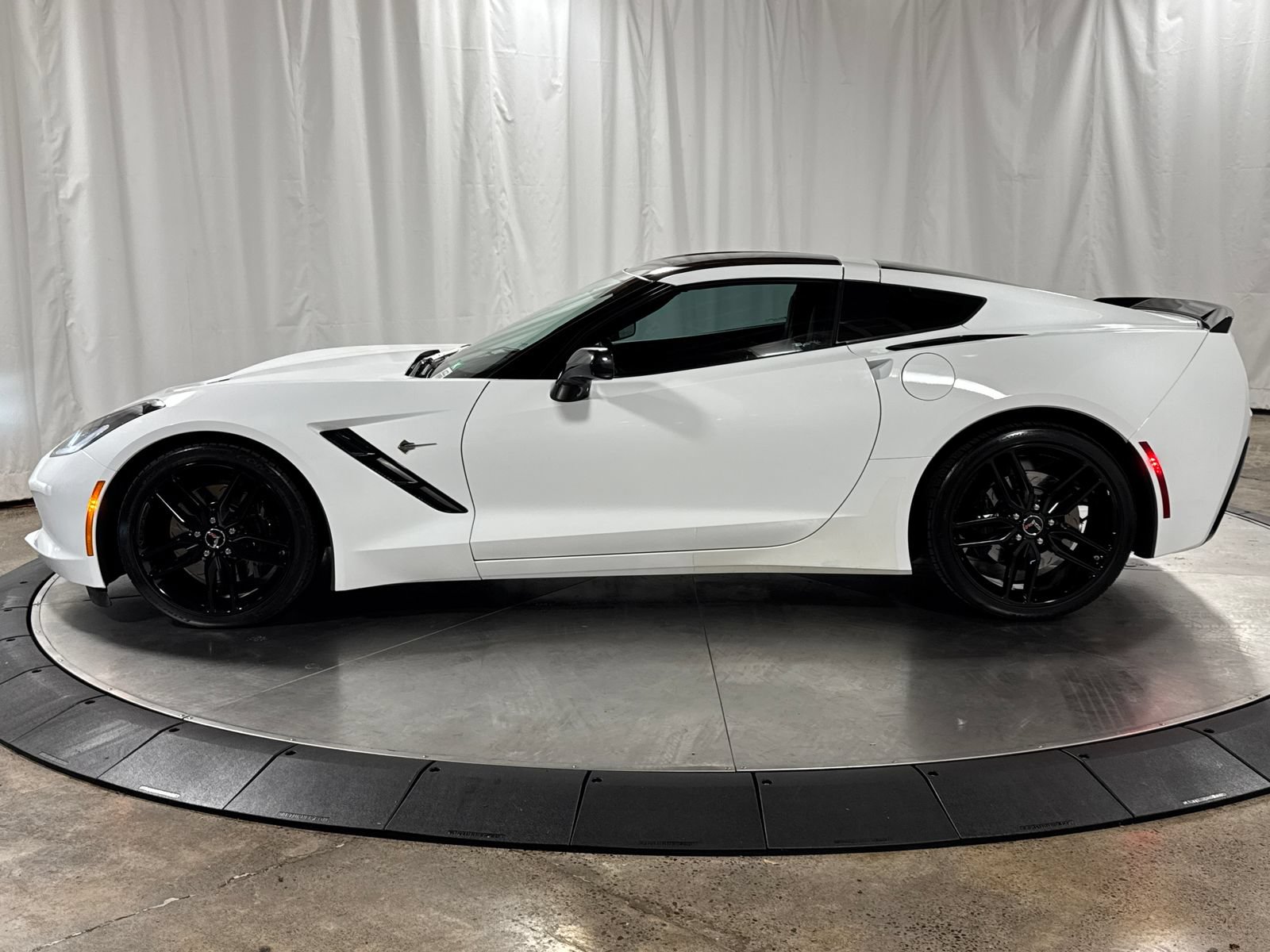 Used 2014 Chevrolet Corvette Stingray Coupe w/ 3LT Preferred Equipment Group RWD image 7
