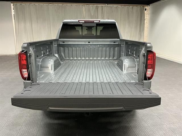New 2026 GMC Sierra 1500 SLE w/ Preferred Package AWD/4WD image 23