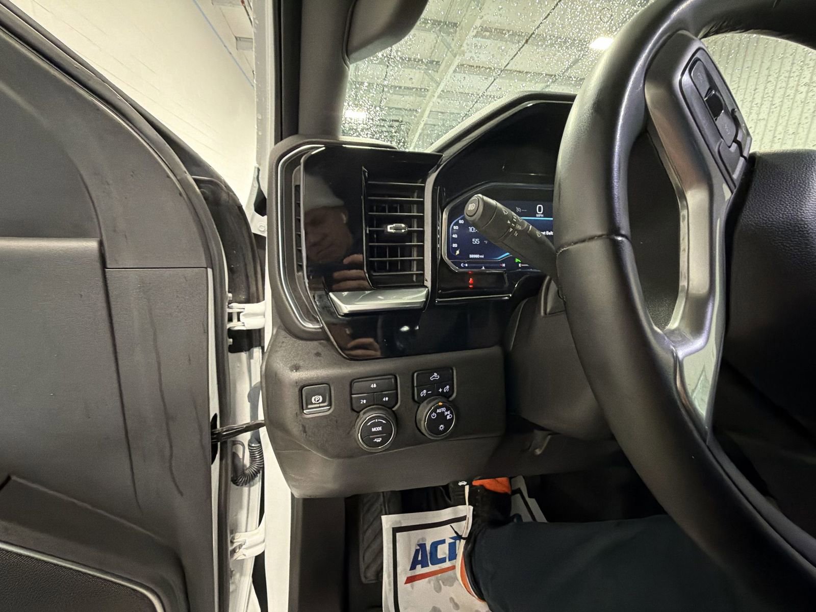 Used 2024 Chevrolet Silverado 2500 LT image 17