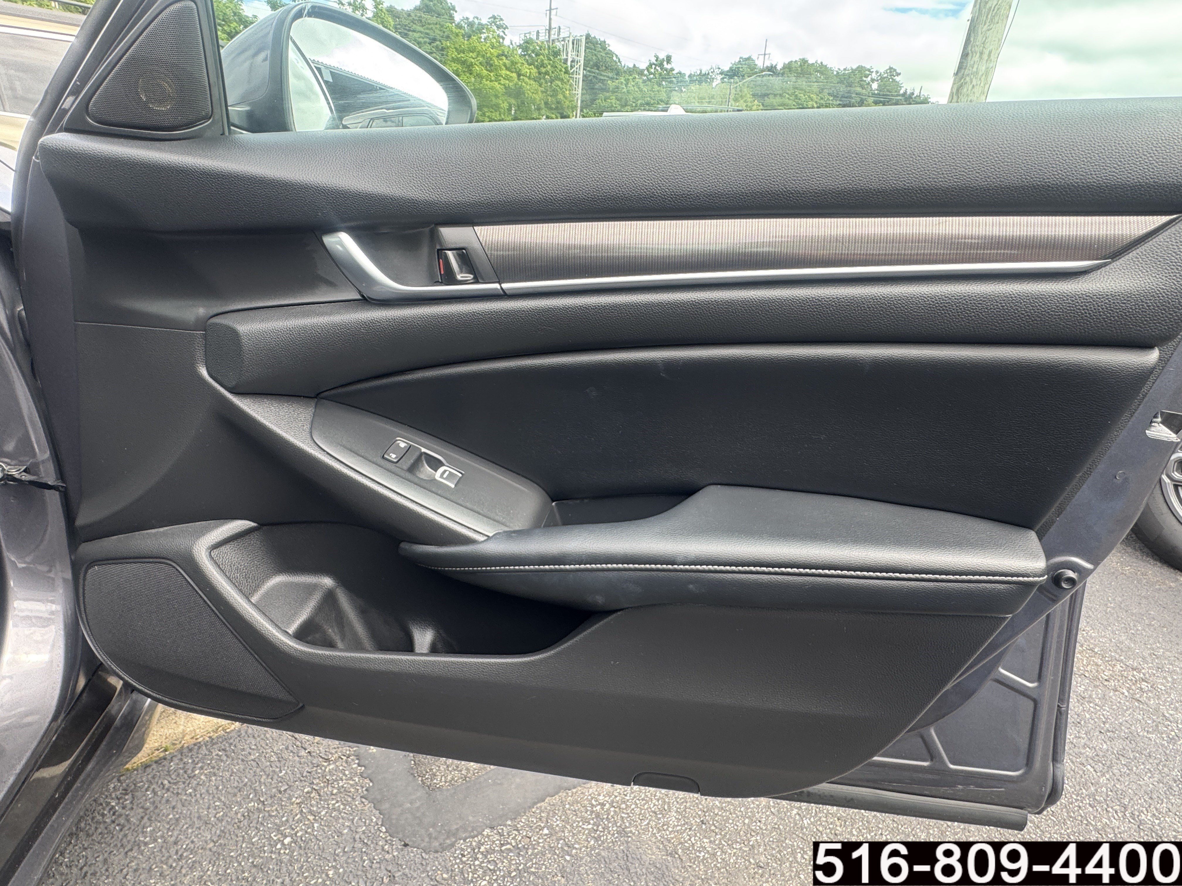 Used 2018 Honda Accord Sport image 29