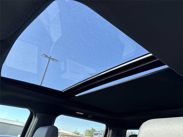 New 2025 Ford F150 Lightning Lariat image 24