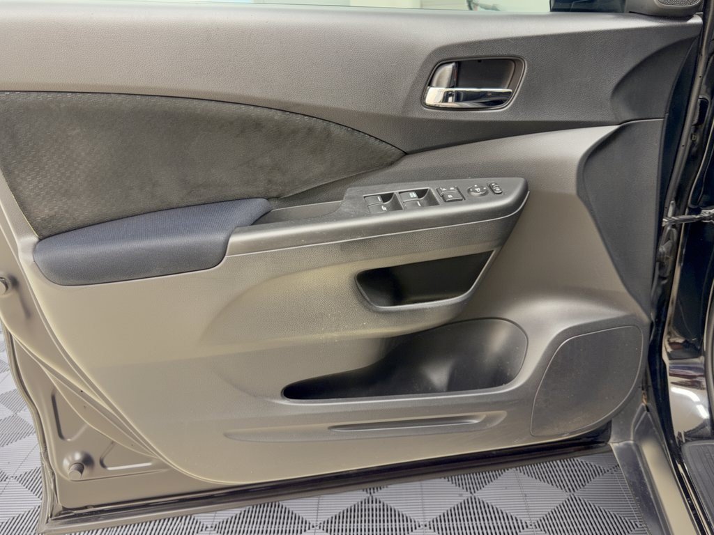 Used 2016 Honda CR-V EX image 14