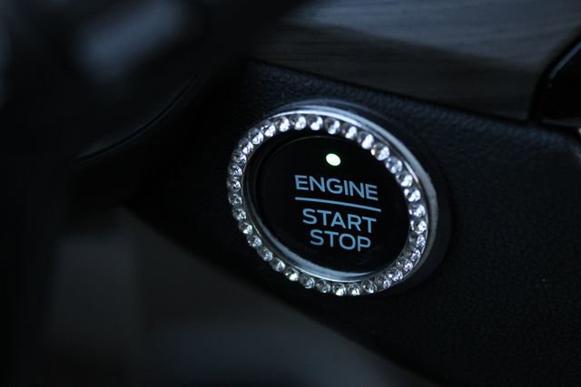 Used 2020 Ford Escape Titanium image 15