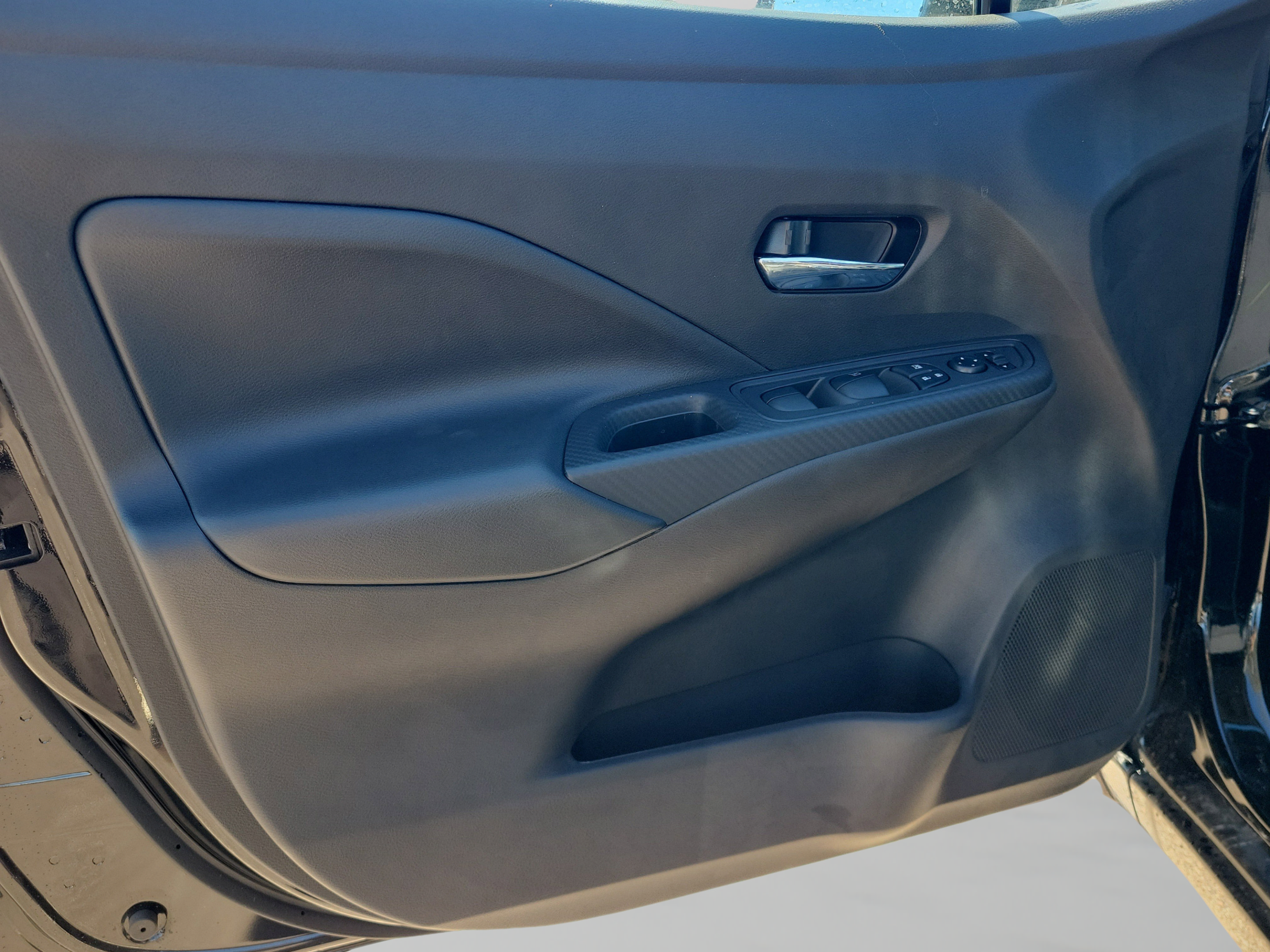 Certified 2025 Nissan Versa SV w/ Trunk Package FWD image 17