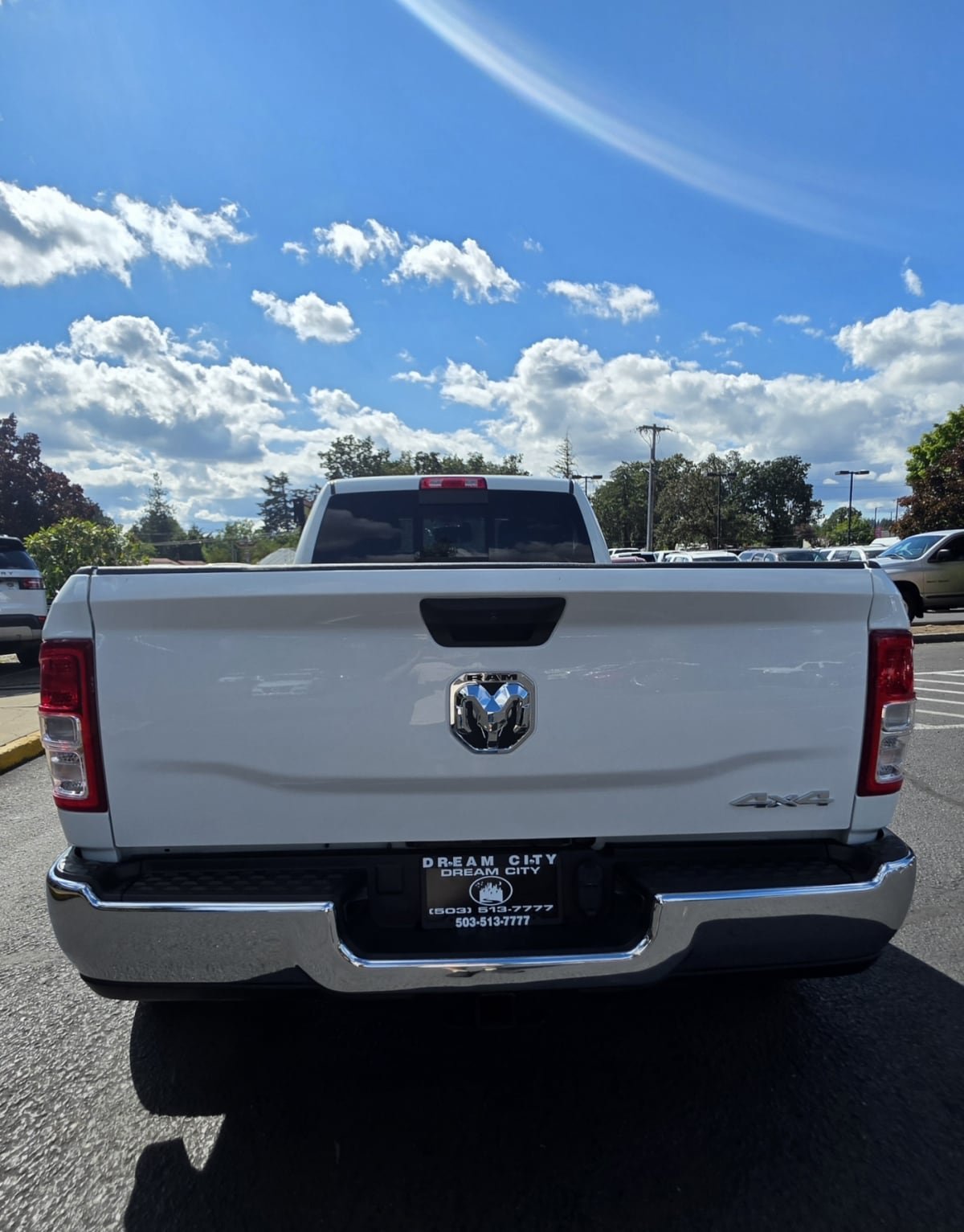 Used 2024 RAM 3500 Tradesman w/ Chrome Appearance Group AWD/4WD image 6