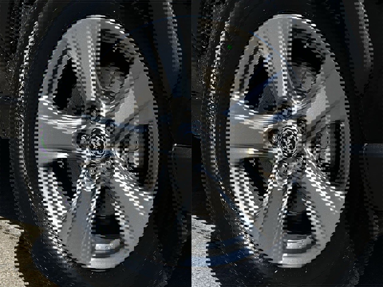 Used 2024 Toyota RAV4 XLE image 31