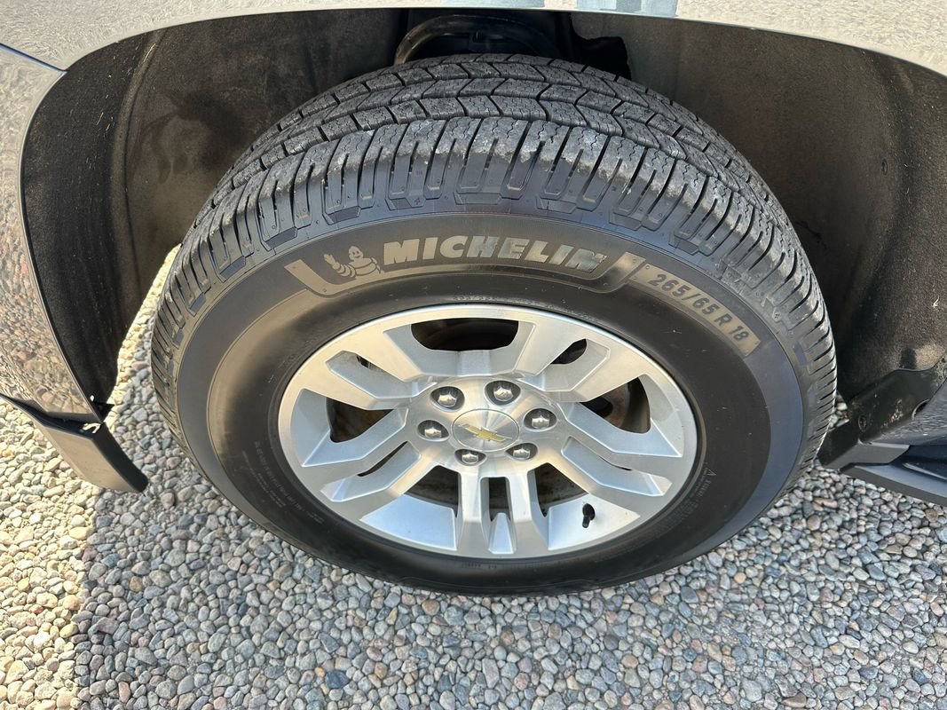 Used 2019 Chevrolet Suburban LT image 42