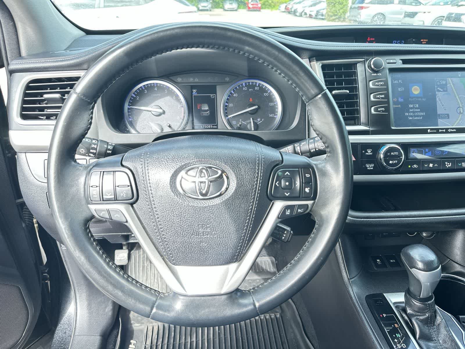 Used 2018 Toyota Highlander SE AWD/4WD image 18