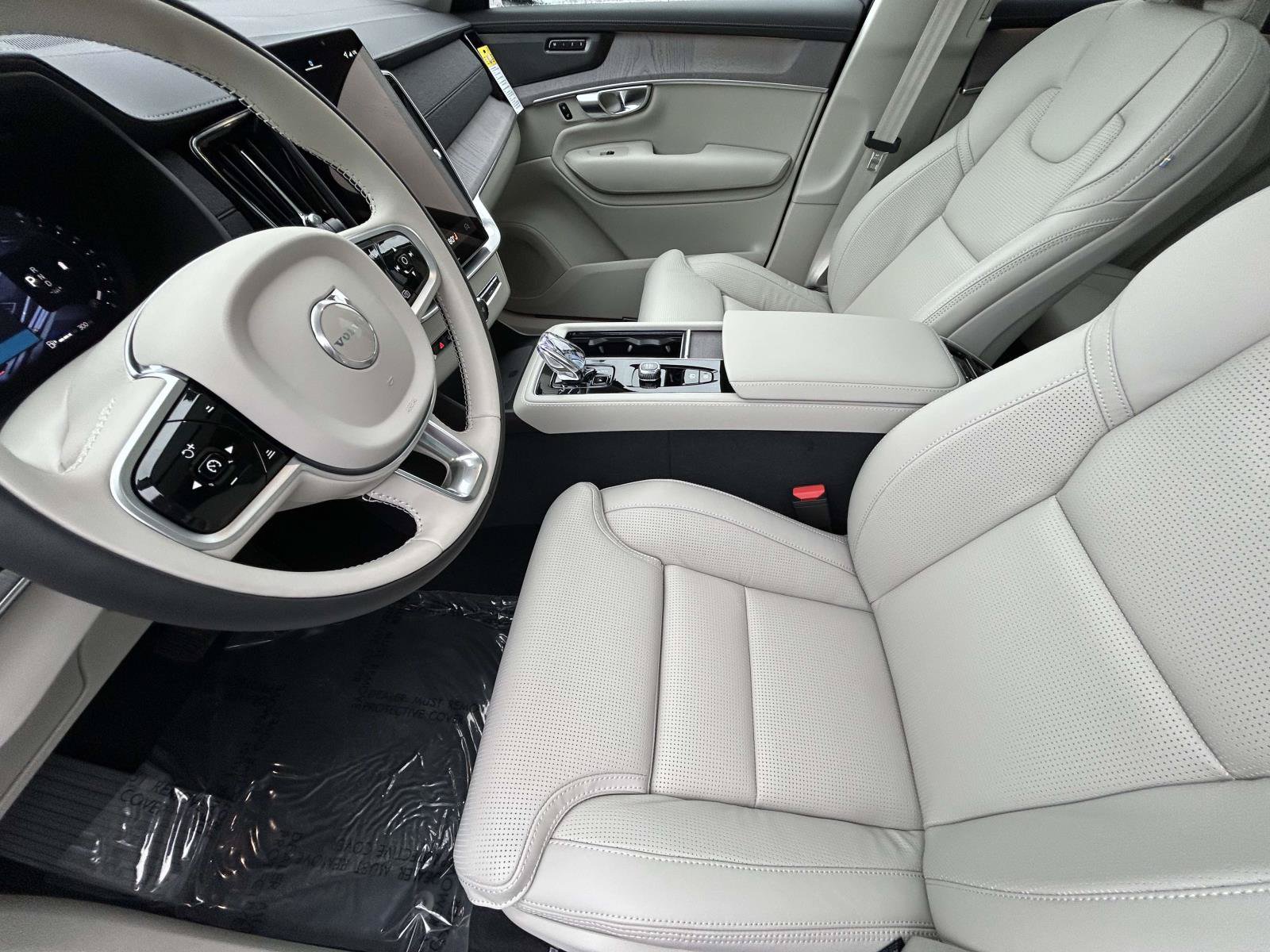 New 2026 Volvo XC90 B6 Ultra w/ Protection Package AWD/4WD image 10