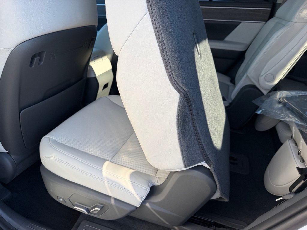 New 2027 Hyundai Santa Fe Limited AWD/4WD image 16