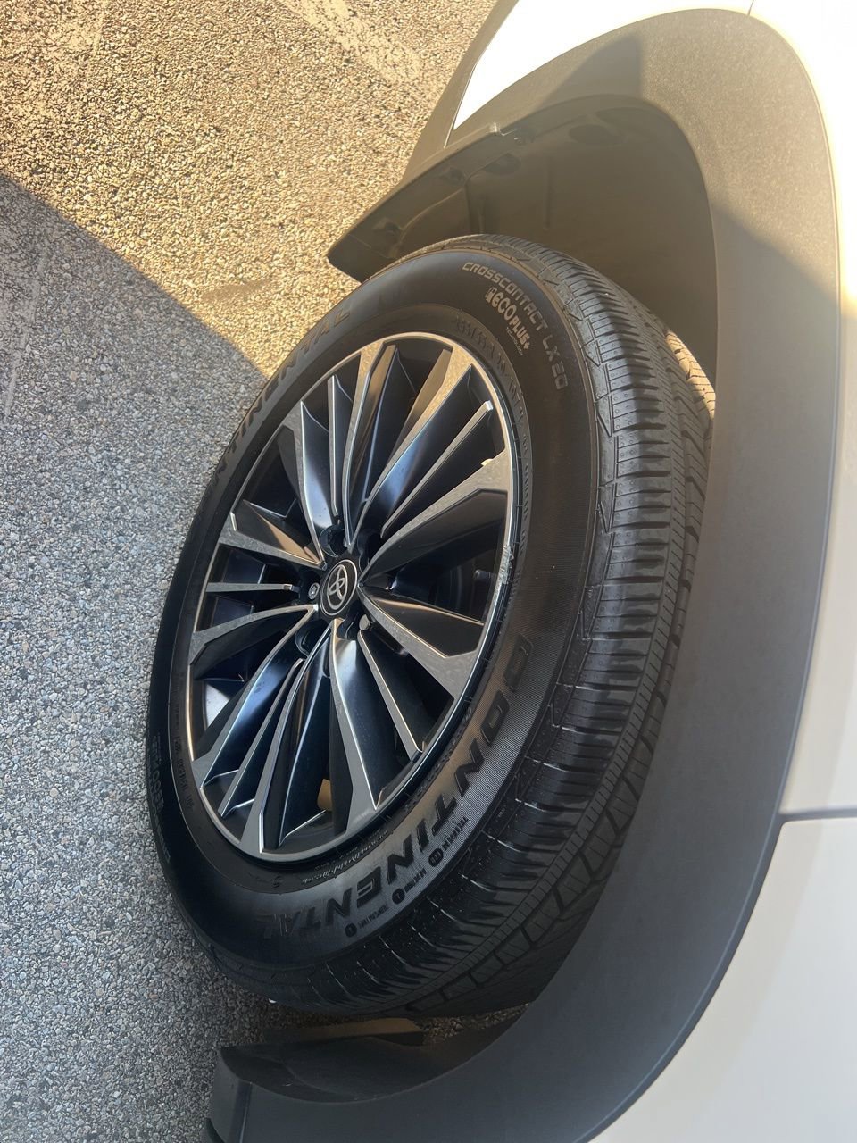 Used 2024 Toyota Grand Highlander AWD Hybrid image 16