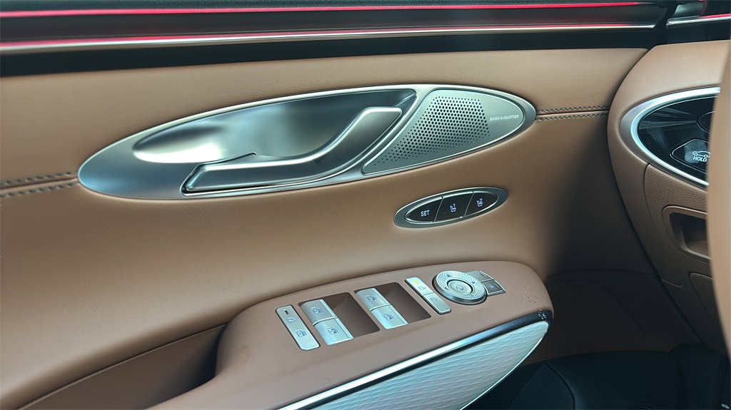 New 2026 Genesis GV70 2.5T Advanced image 16