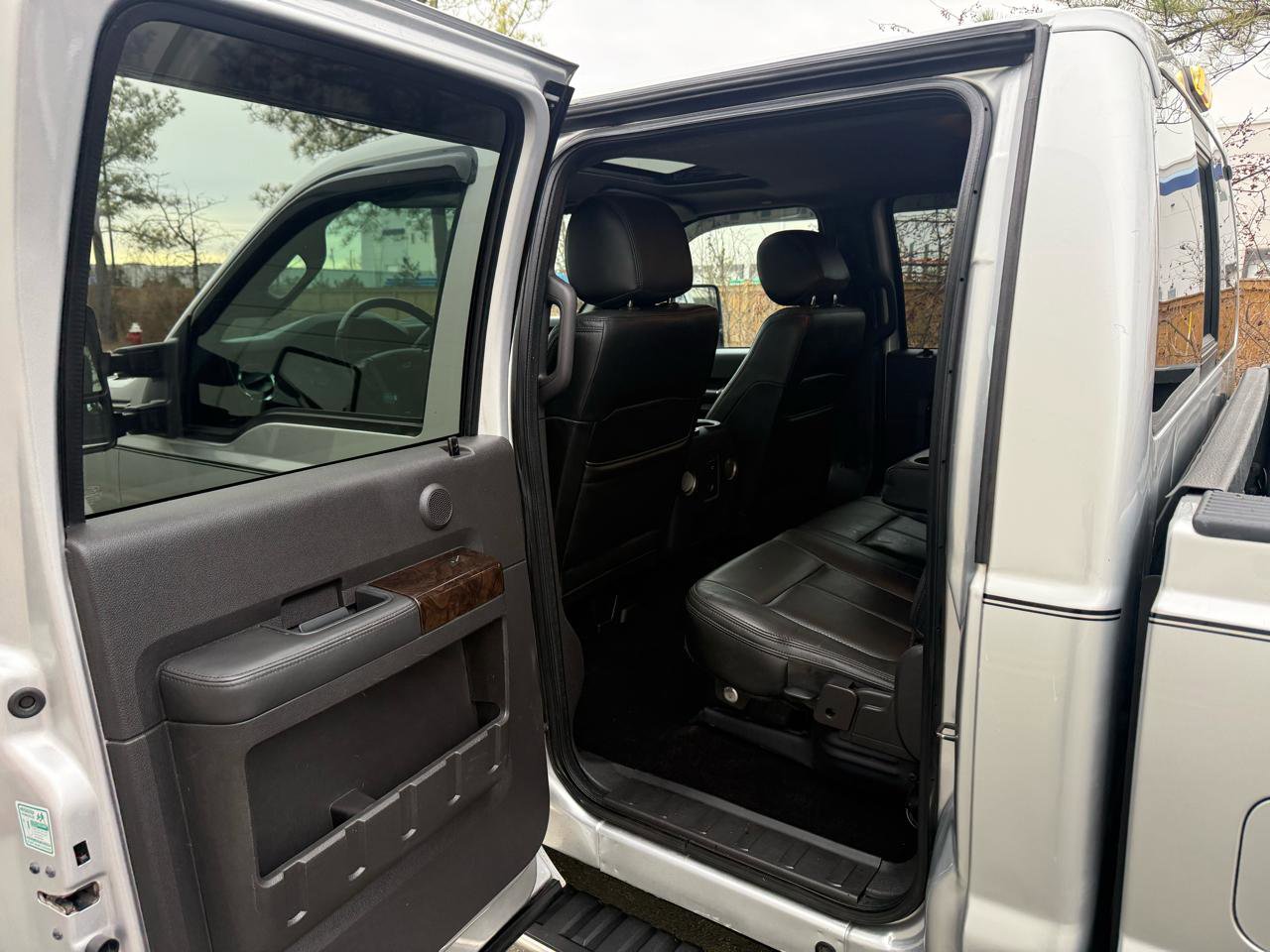 Used 2015 Ford F250 Platinum image 18