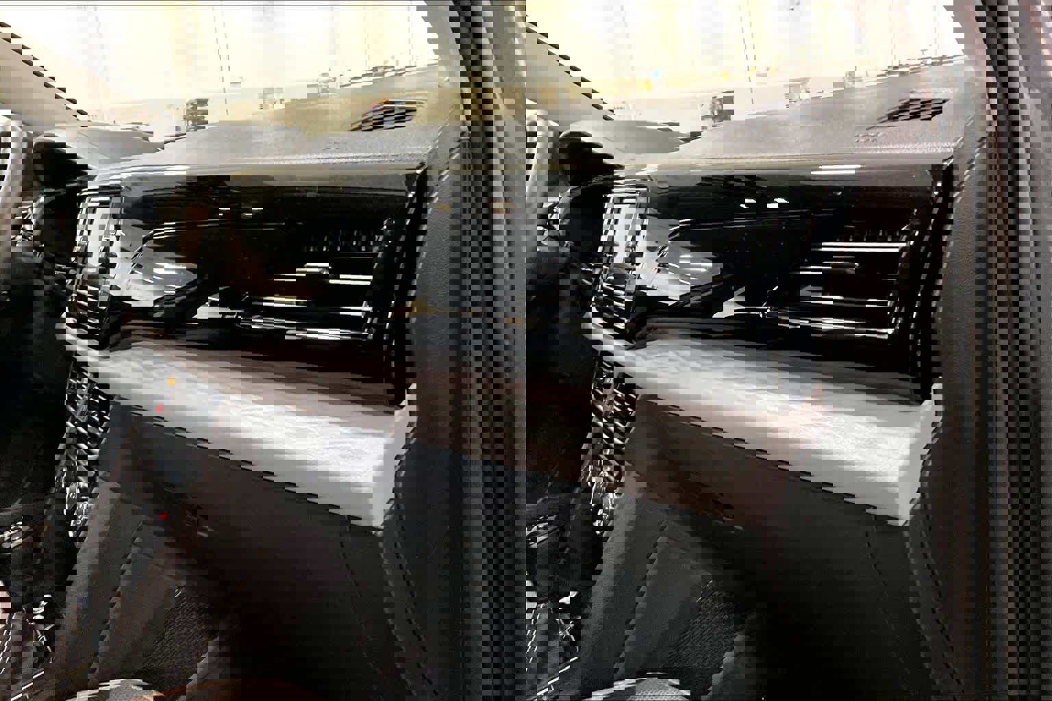 Used 2023 Volkswagen Taos S image 18