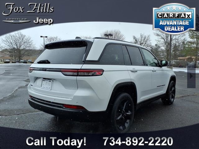 Certified 2024 Jeep Grand Cherokee Altitude AWD/4WD image 9