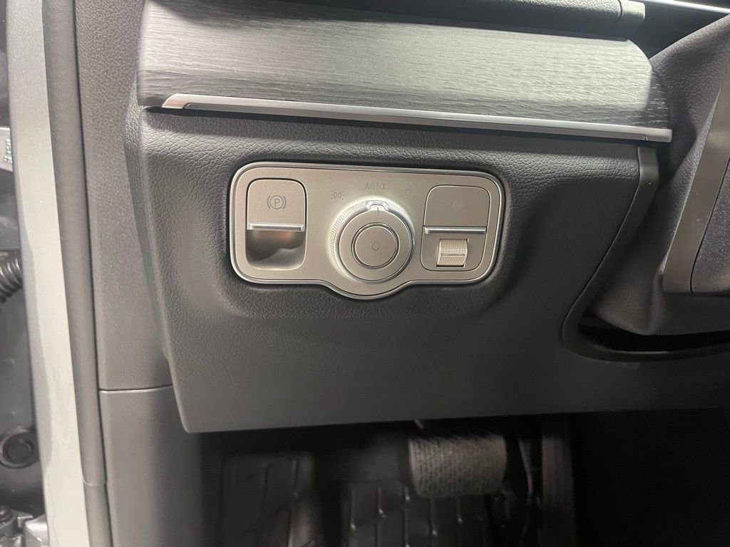 Certified 2026 Mercedes-Benz GLE 450 4MATIC image 19