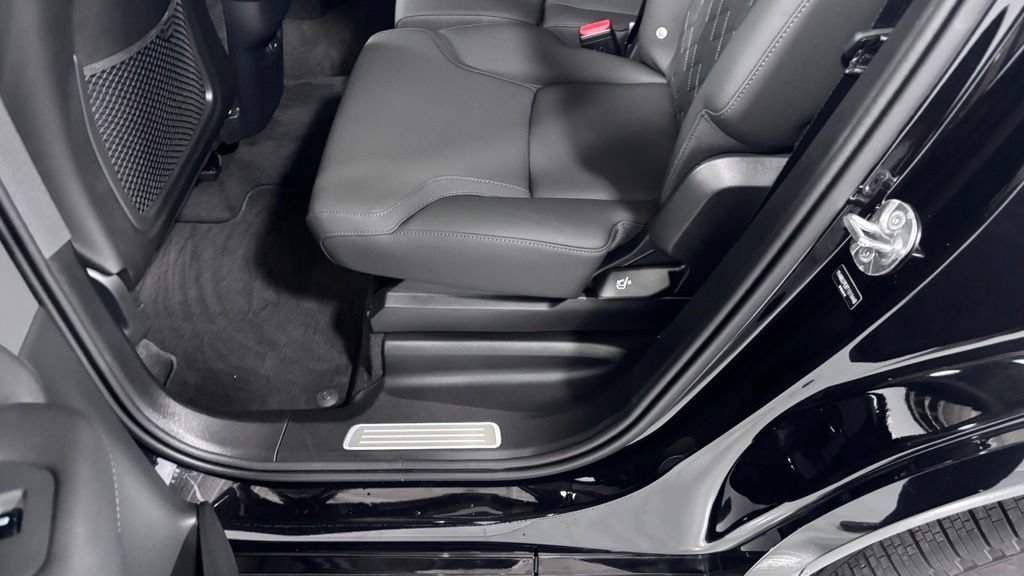 Certified 2026 Volvo XC90 B6 Plus AWD/4WD image 21