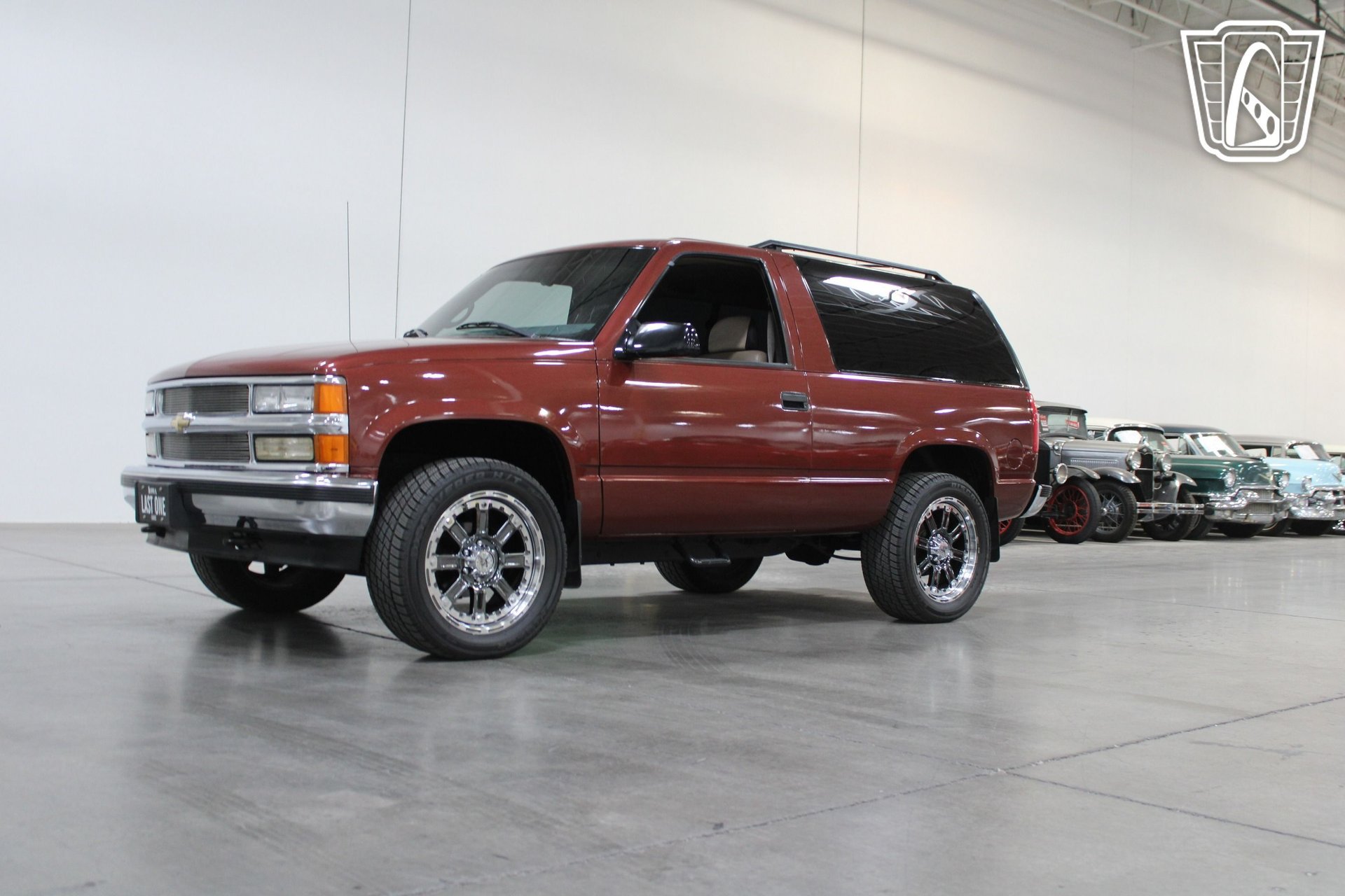 Used 1998 Chevrolet Tahoe 4WD 2-Door w/ Preferred Equipment Group 2 image 4