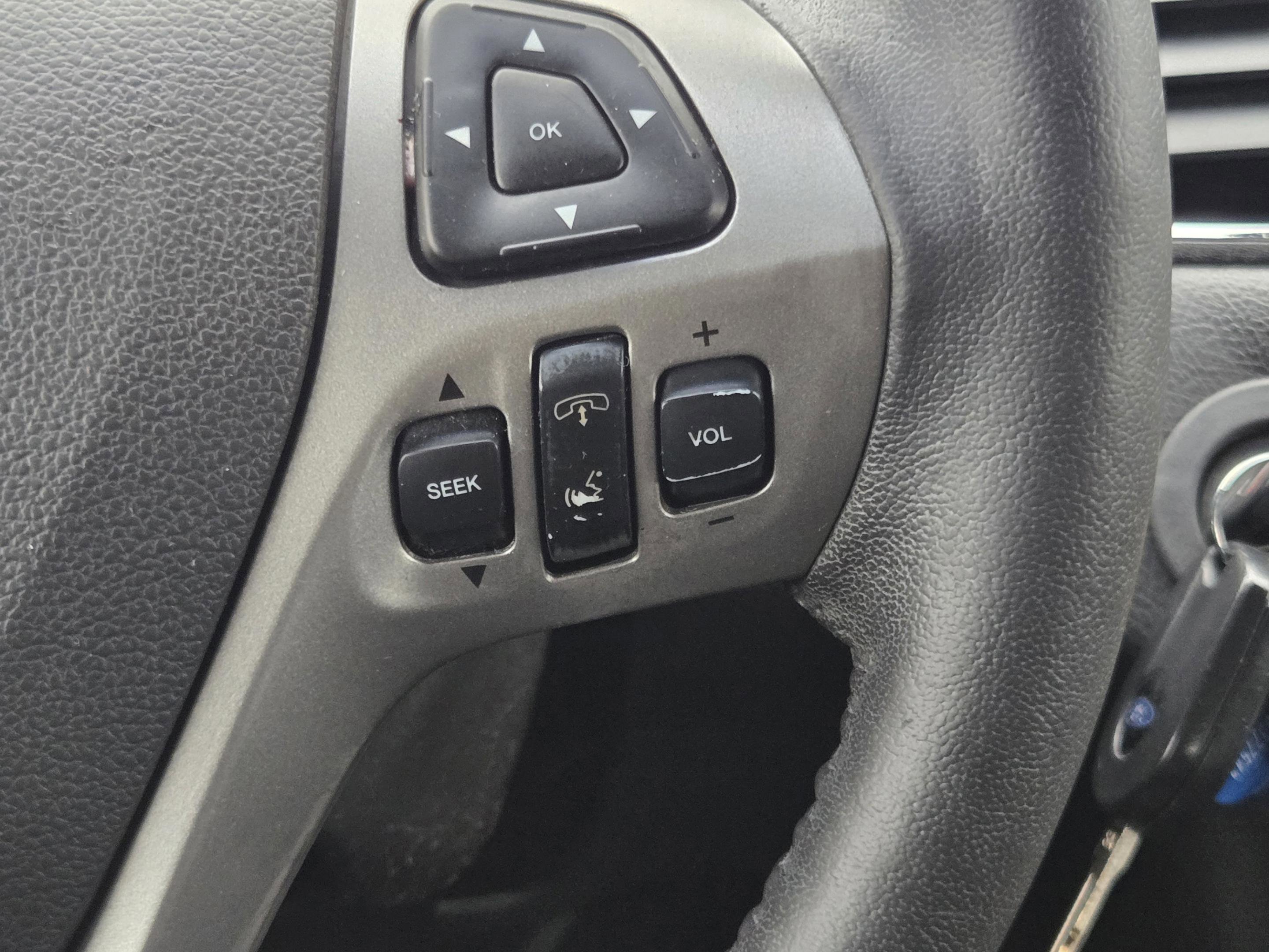 Used 2014 Ford Taurus SEL w/ Equipment Group 201A FWD image 25