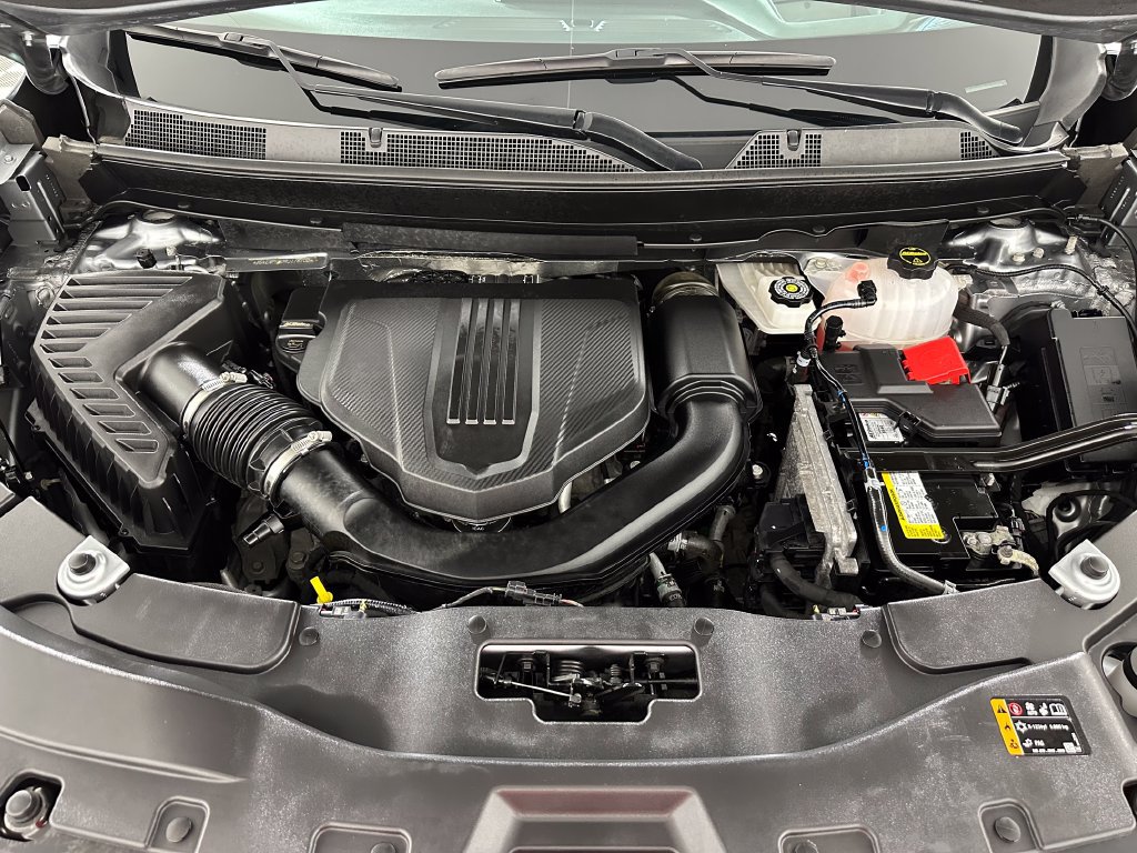Used 2024 GMC Acadia AT4 w/ Super Cruise Package AWD/4WD image 34
