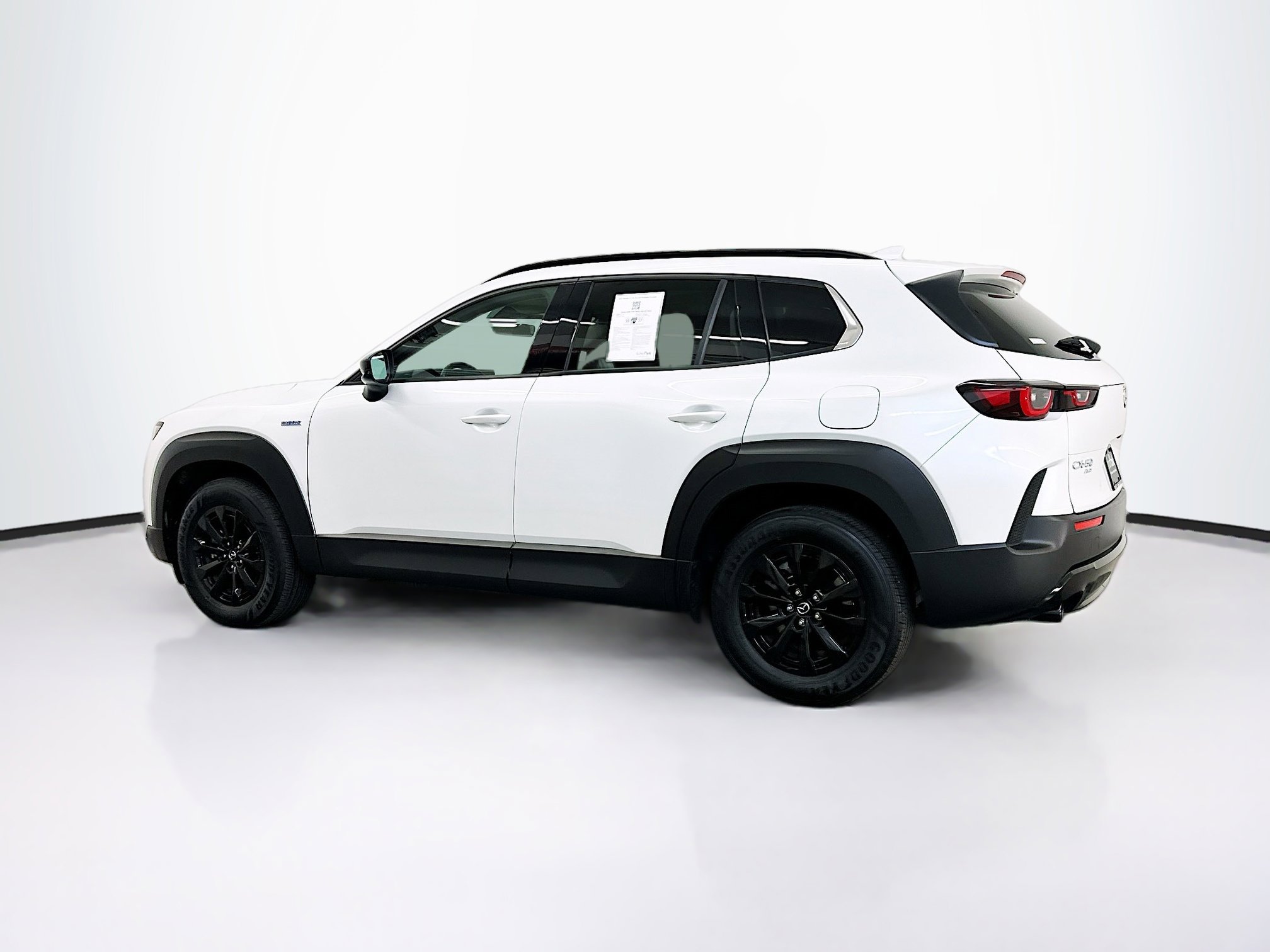 Used 2025 MAZDA CX-50 AWD 2.5 Hybrid w/ Premium Pkg image 5