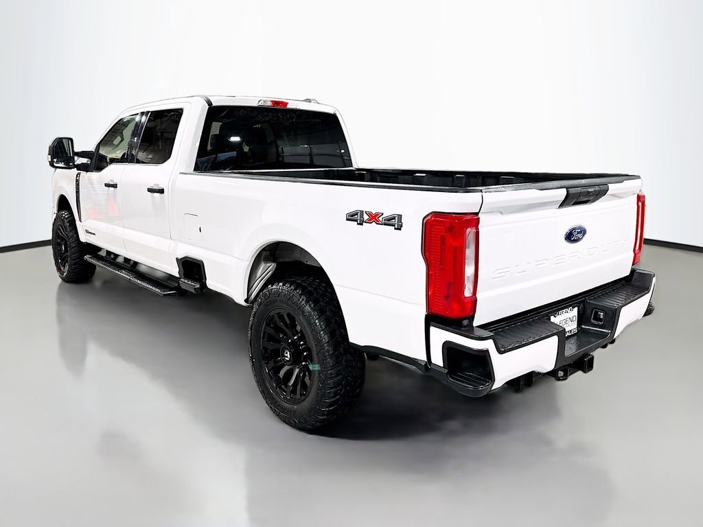 Used 2024 Ford F350 XLT image 9