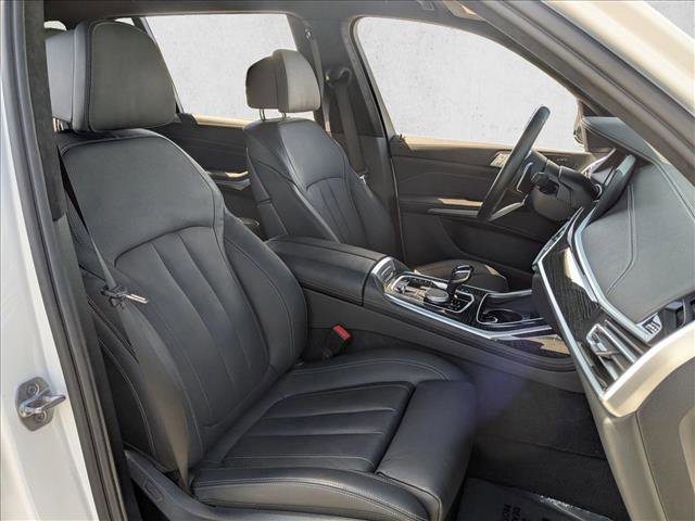 Used 2021 BMW X7 xDrive40i w/ M Sport Package AWD/4WD image 24