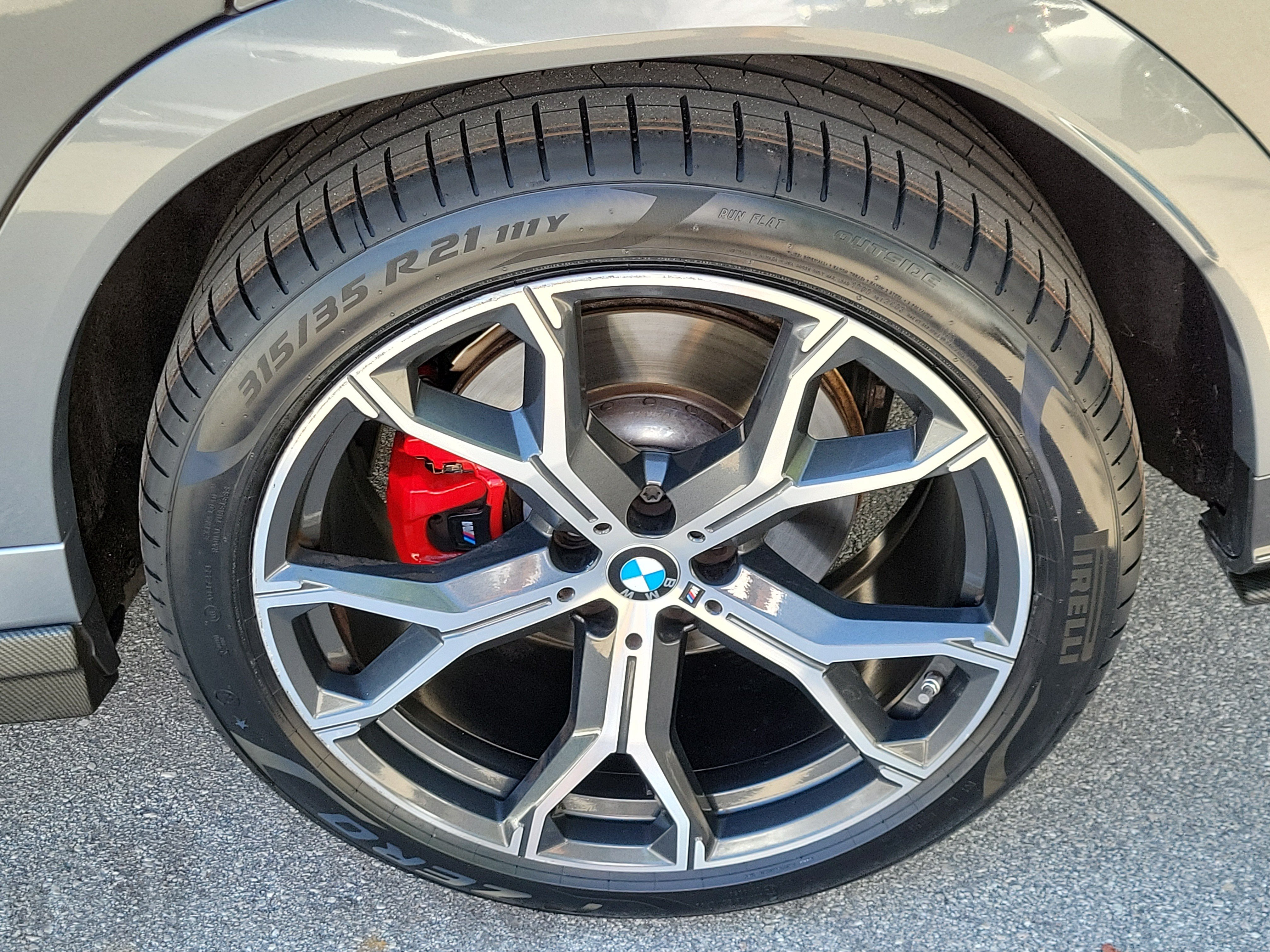 Used 2024 BMW X6 xDrive40i w/ Executive Package AWD/4WD image 6
