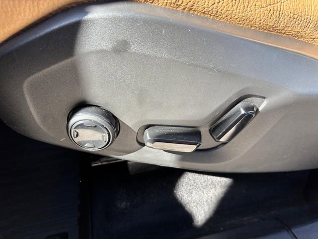 Used 2018 Volvo XC90 T6 Momentum w/ Convenience Package image 19