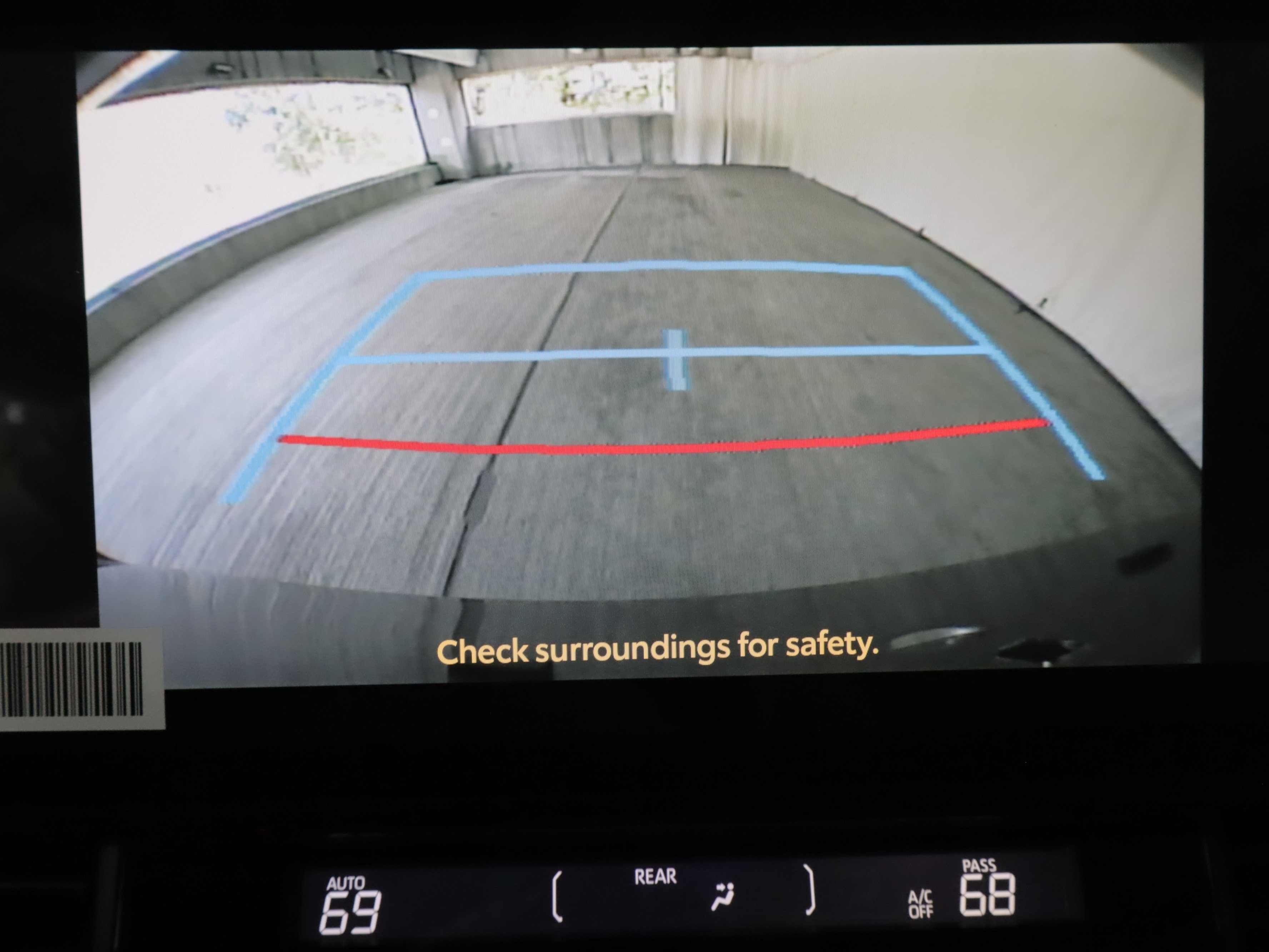 New 2026 Toyota Sienna XLE FWD image 17