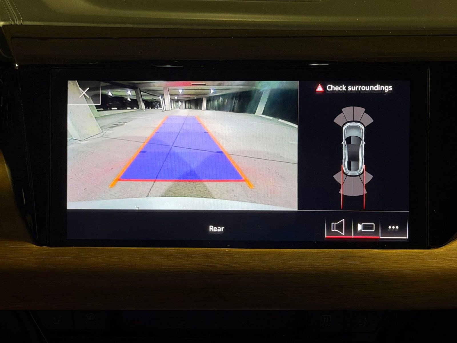 Certified 2023 Audi e-tron GT Premium Plus image 27