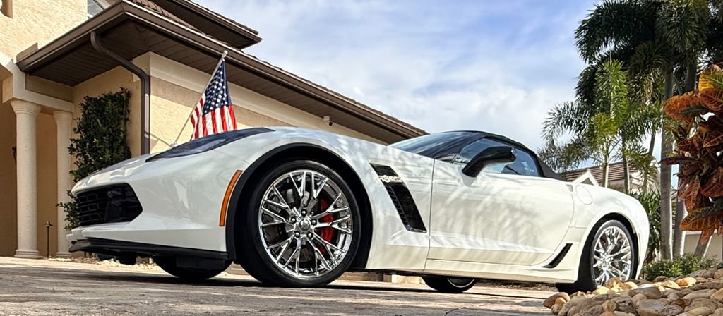 Used 2016 Chevrolet Corvette Z06 w/ 3LZ Preferred Equipment Group image 22