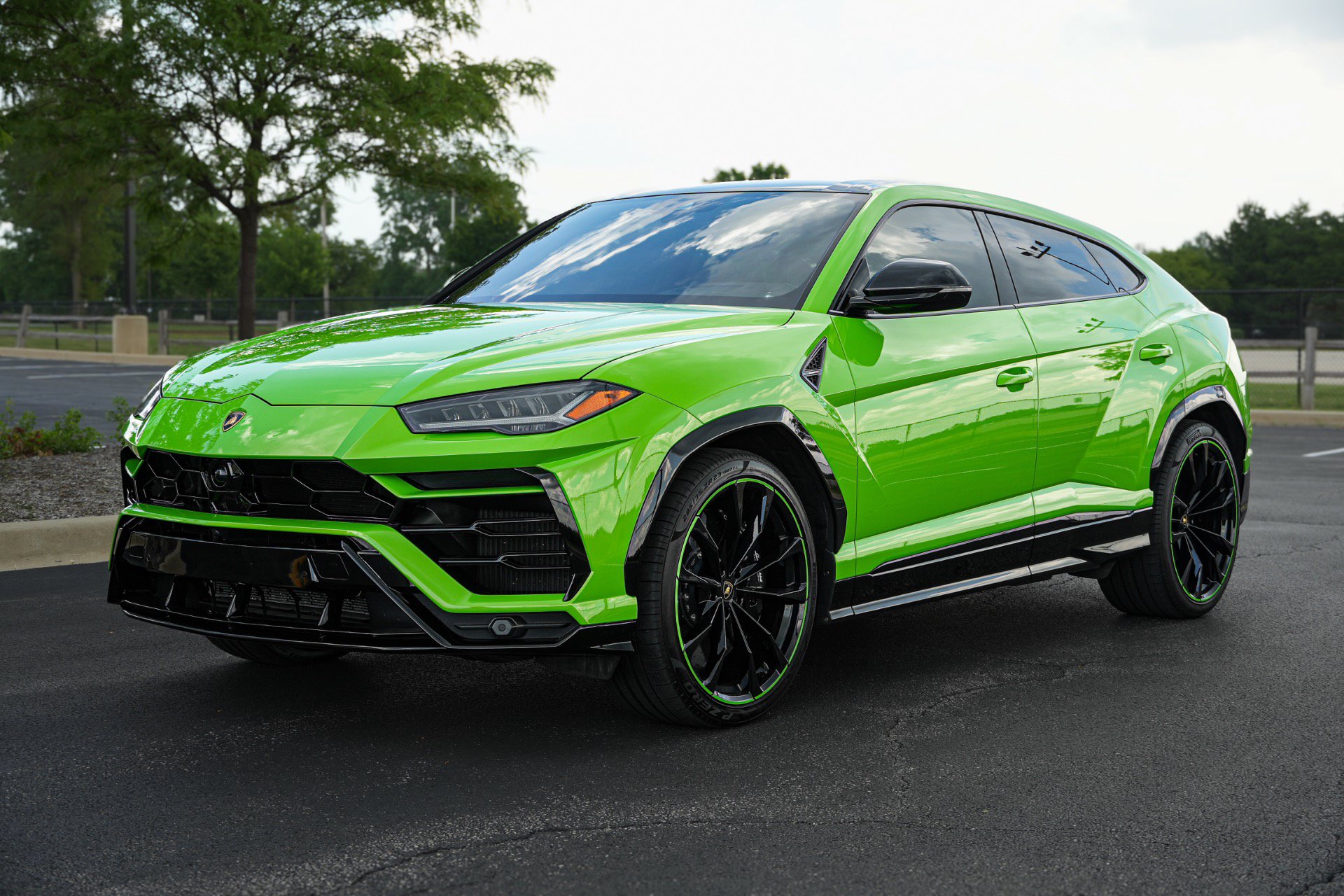 Used 2021 Lamborghini Urus AWD/4WD image 10