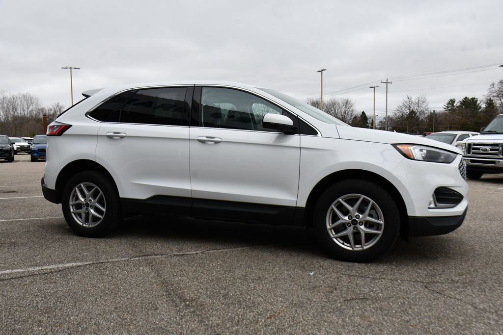 Used 2024 Ford Edge SEL w/ Convenience Package image 8