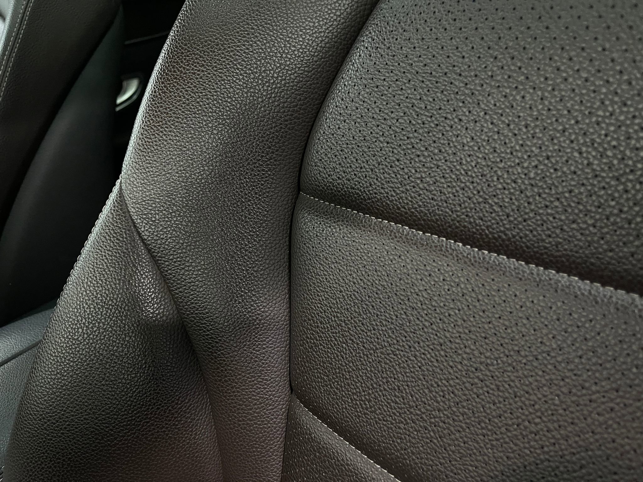 Used 2017 Mercedes-Benz GLC 300 4MATIC image 19