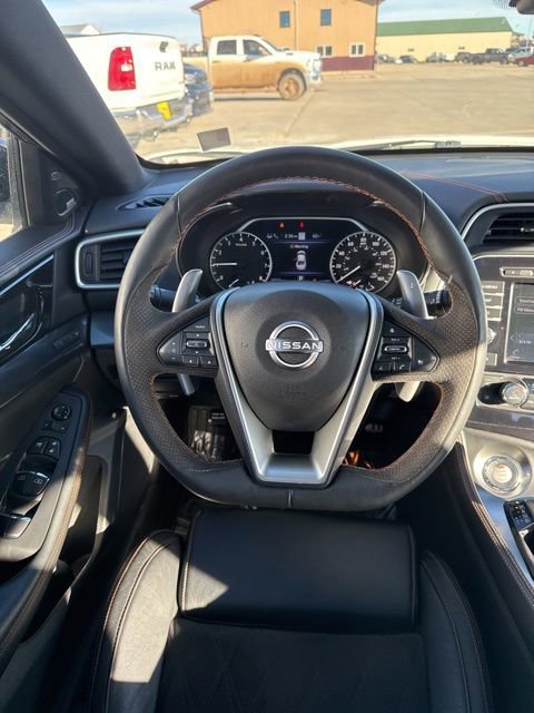 Used 2023 Nissan Maxima SR w/ Sport Mat Group image 12