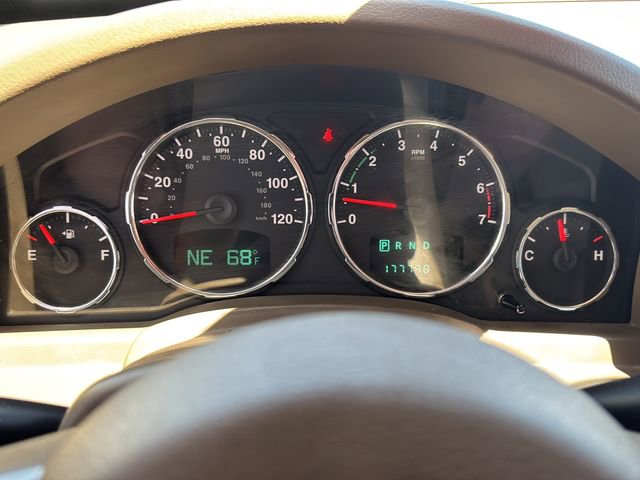 Used 2011 Jeep Liberty Limited w/ Tire & Wheel Group AWD/4WD image 20