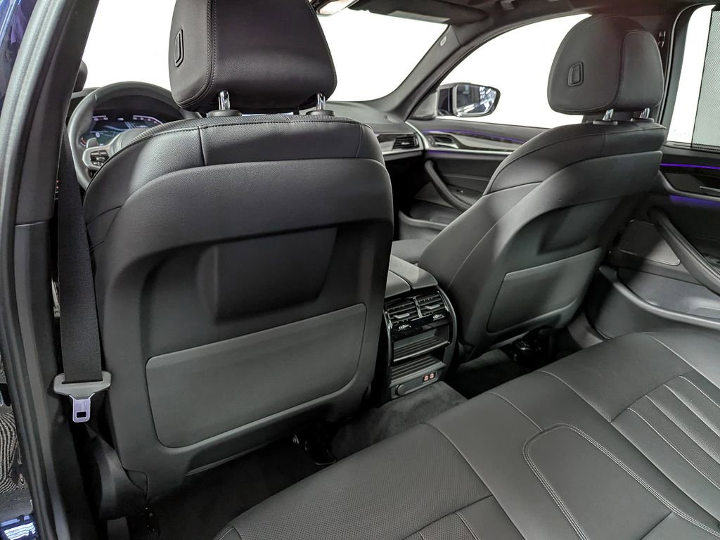 Used 2021 BMW 540i xDrive w/ M Sport Package image 44