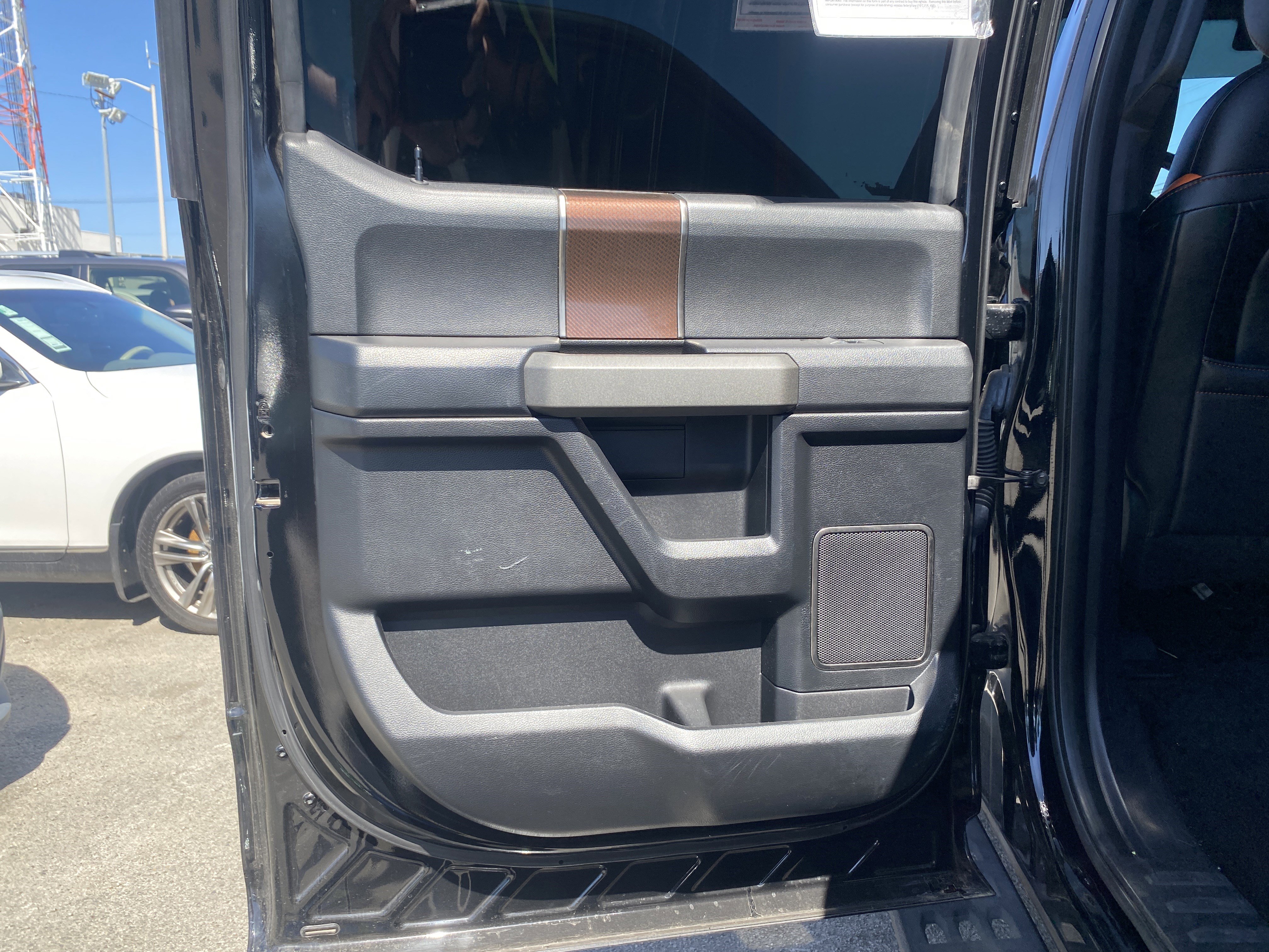 Used 2018 Ford F150 Raptor w/ Equipment Group 802A Luxury image 22