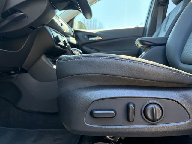 Certified 2023 Buick Encore GX Essence w/ Experience Buick Package image 31