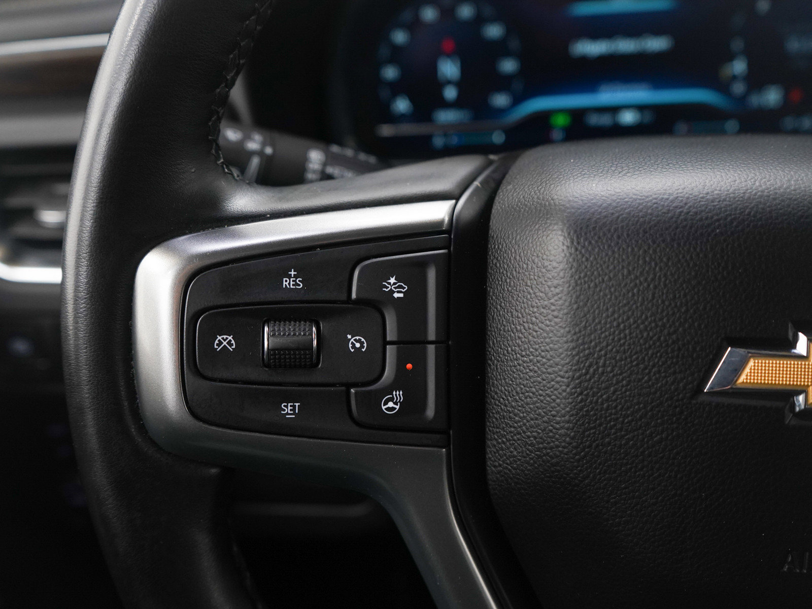 Used 2024 Chevrolet Tahoe Premier AWD/4WD image 29
