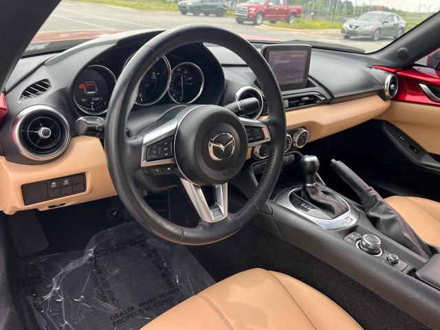 Used 2019 MAZDA MX-5 Miata Grand Touring RWD image 16