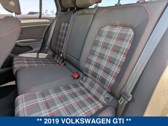 Used 2019 Volkswagen GTI SE FWD image 21