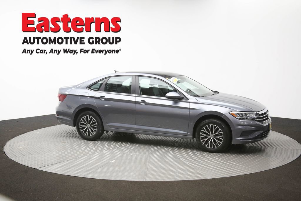 Used 2020 Volkswagen Jetta SE w/ SE Cold Weather Package image 49
