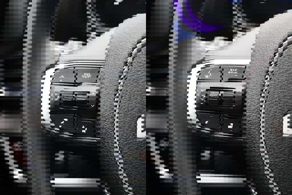 Used 2023 Kia Sportage EX image 19