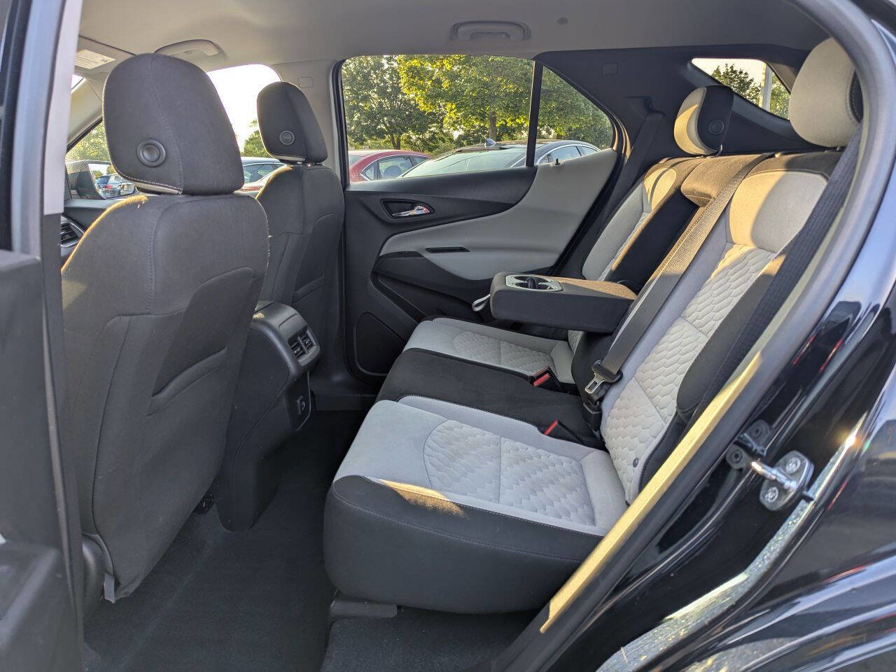 Used 2020 Chevrolet Equinox LS w/ LPO, Cargo Package image 15