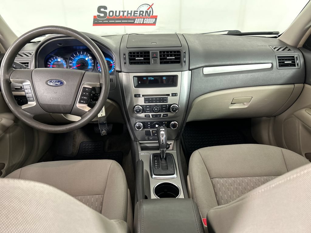 Used 2010 Ford Fusion SE FWD image 17