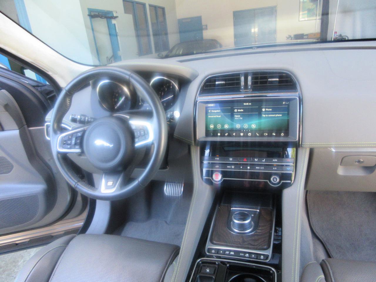 Used 2019 Jaguar F-PACE R-Sport AWD/4WD image 48