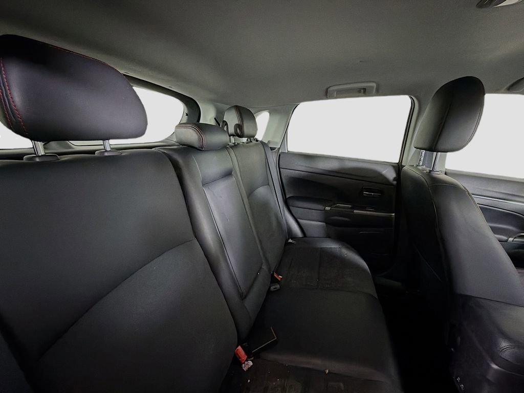 Used 2023 Mitsubishi Outlander Sport SE image 25