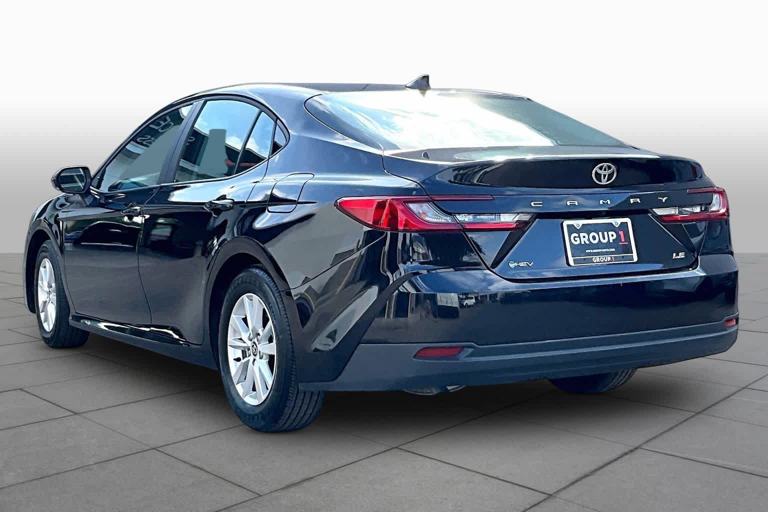Used 2026 Toyota Camry LE FWD image 12